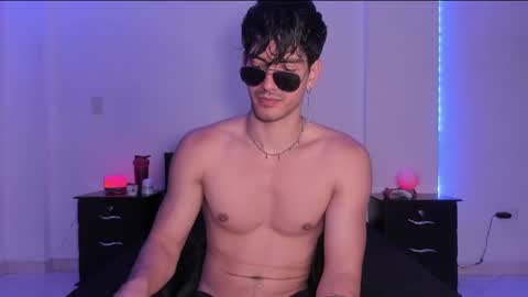 Valentino online show from January 22, 9:10 pm