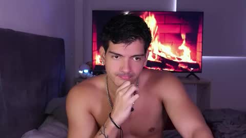 Valentino online show from February 13, 9:29 pm