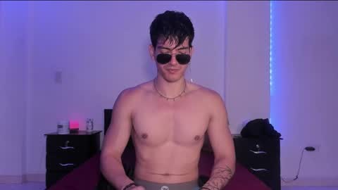 Valentino online show from March 5, 9:26 pm