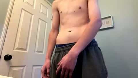 bbeeaa672_ online show from May 15, 6:26 pm