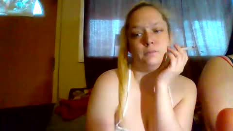 bbethanyyy online show from March 25, 5:31 pm