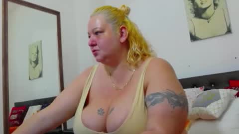 Black Devon online show from November 3, 9:32 am