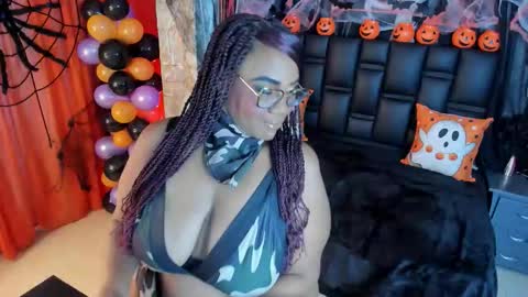 Snapshot of bbwlatina01 chatting on October 24, 11:33 am Bbwlatina01 online show from October 24, 11:33 am