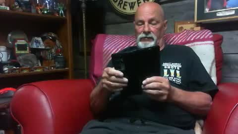 bbwlvr16 online show from April 11, 10:14 pm