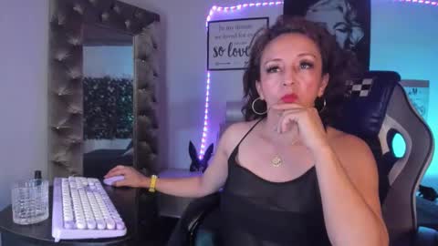 Chanel online show from November 3, 4:46 am