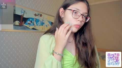 Snapshot of beatrixcutsforth chatting on October 5, 7:32 pm Beatrix or Triss3 online show from October 5, 7:32 pm