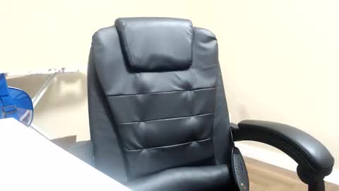 beauty_annyta online show from April 2, 8:10 am