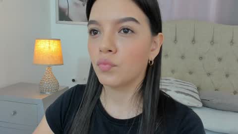 Ariana Reyes online show from January 7, 12:20 pm