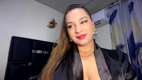 beautymoon26 online show from February 3, 4:11 pm