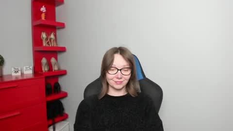 Zoe online show from April 13, 6:50 am