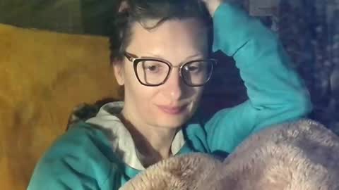 Raluca online show from April 13, 6:56 pm