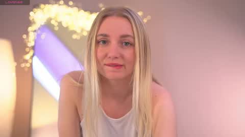 beckyissweetie online show from May 18, 8:31 am
