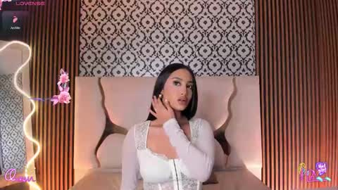 BELLA online show from February 14, 12:30 pm