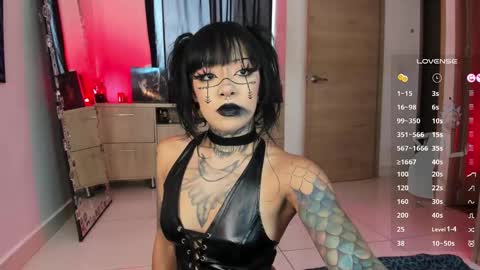 Daniela  ur fav living dead girl  online show from December 3, 9:15 pm