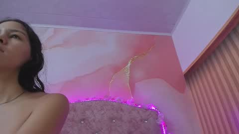 Melanie  online show from January 8, 10:32 am