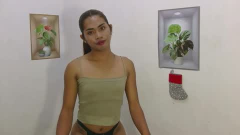 bella_bliss14 online show from January 11, 4:24 pm