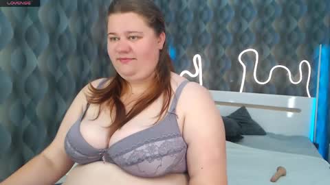 bella_blvack online show from June 3, 5:43 am