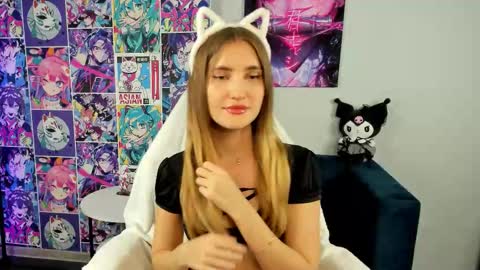 Snapshot of bella_crave chatting on September 30, 10:37 am Bella online show from September 30, 10:37 am