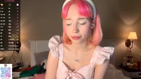 Snapshot of bella_gasp chatting on October 20, 6:13 pm Jane online show from October 20, 6:13 pm
