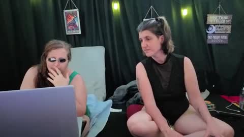 Bella James online show from November 18, 8:01 pm