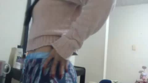 bella_luna34 online show from February 17, 4:11 am