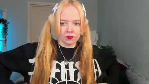 bella online show from February 10, 2:48 pm