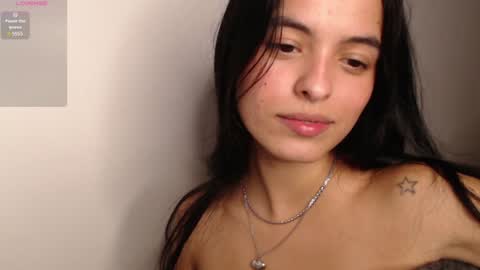 Snapshot of bella_musee chatting on February 3, 2:36 am   online show from February 3, 2:36 am