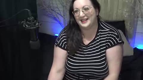 bella_serenity online show from June 21, 1:17 pm