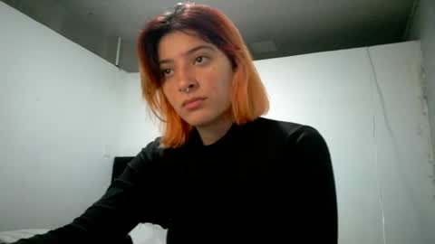 bella_thorne1999 online show from July 30, 1:17 am