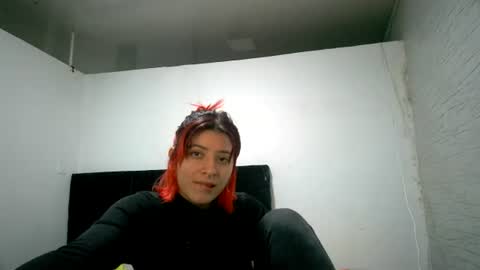bella_thorne1999 online show from July 2, 3:34 am
