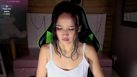 Bella online show from April 7, 12:40 pm