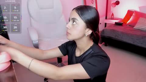 BELLA online show from February 19, 9:03 pm