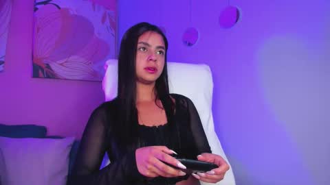 BELLA online show from September 15, 8:21 pm