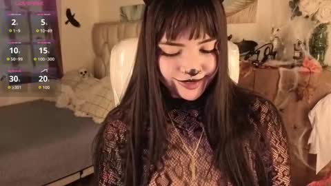 Bella  online show from October 30, 7:58 pm