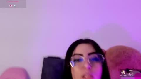 bella cruz online show from April 8, 7:28 pm