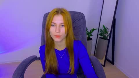 BellaFoxi online show from October 9, 10:43 am