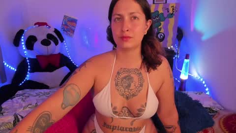 Bella online show from January 29, 2:40 am