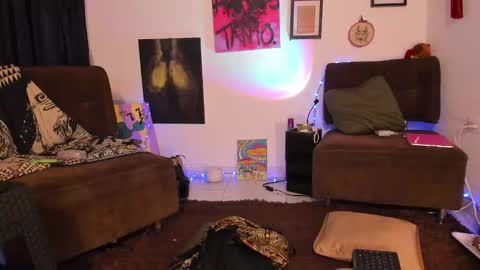 Bella online show from September 24, 4:47 pm