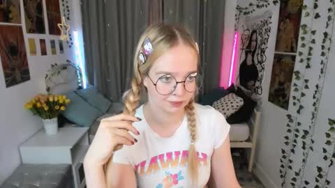 Bella online show from November 9, 11:40 pm