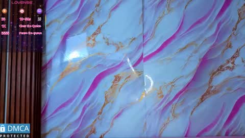   online show from March 10, 11:14 am