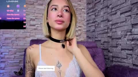   online show from January 5, 7:39 pm