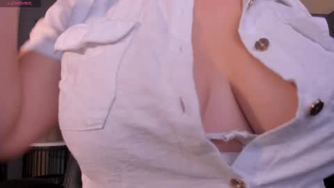  Bella Rose  online show from November 20, 4:11 am