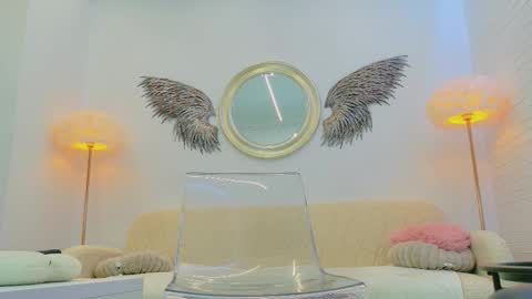 Kim online show from December 17, 7:59 am