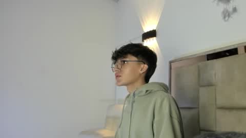 Neon online show from October 13, 11:34 am