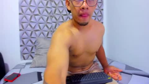 Benjamin online show from April 6, 1:23 pm