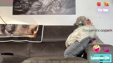 benjamincooperk online show from February 18, 8:14 am