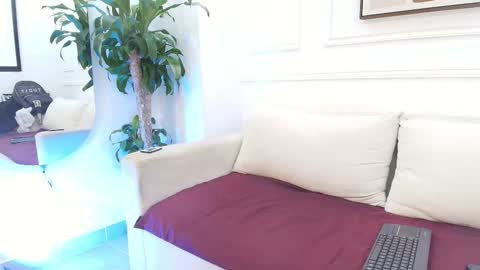 bennett_alejoo online show from October 8, 7:09 pm