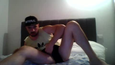 bennik1989 online show from July 2, 12:52 am