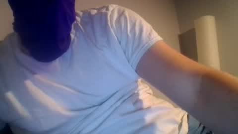 bennybueno online show from July 27, 5:05 am