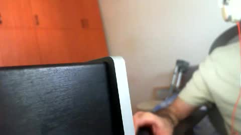 bentish online show from October 21, 10:09 am